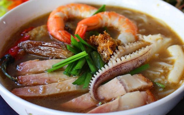 Bún Bò Huế & Bún Mắm Miền Tây - Cô Bông