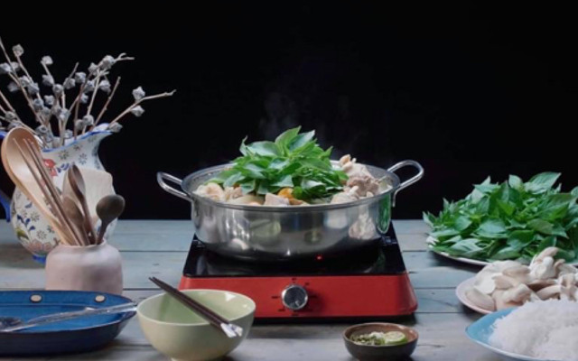 Lẩu Gà Lá É É É Thắng Béo - Long Biên