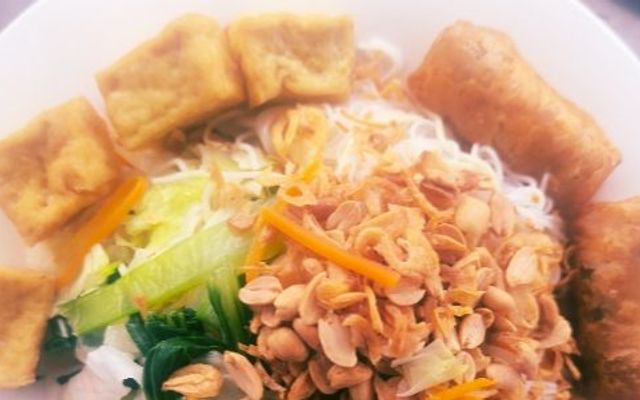 Bún Xào Chay Cẩm Tú