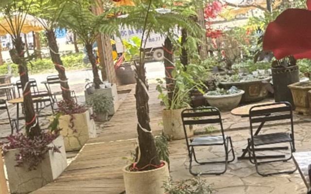 Tiệm Cà Phê Nhà Mình