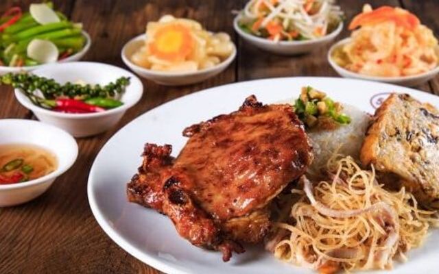 Cơm Tấm Xưa - Vân Canh