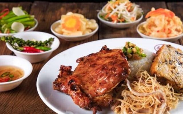 Cơm Tấm Vị Xưa - KDT Vân Canh