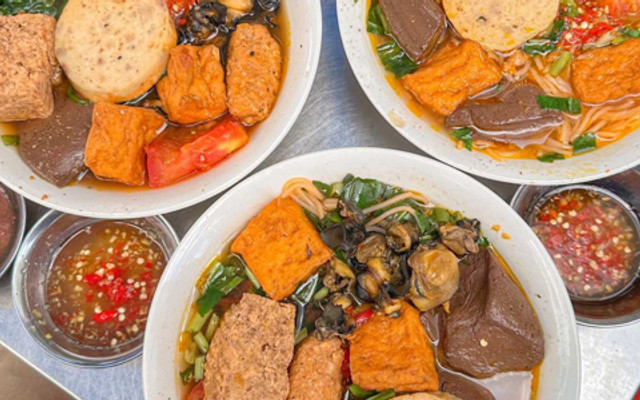 Bếp Tí Em - Cơm Phủ Trứng & Bún Riêu Ốc