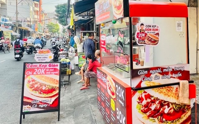 Xíu Mại Út Tuyền - Mì Ý, Bánh Mì - Nguyễn Súy