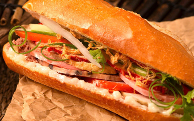 Bánh Mì - Em Chun - Lê Hồng Phong