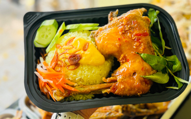 CƠM GÀ & LẨU GÀ LÁ É - A GÀ
