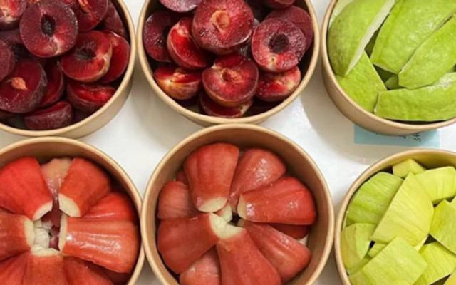 Ăn Vặt Quán - Bánh Tráng Cuộn, Bánh Tráng Trộn & Trái Cây