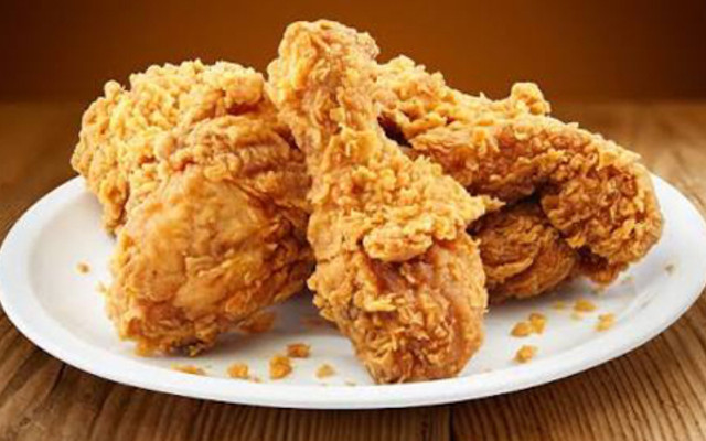 Gà Rán Ròn, Mỳ Ý & Trà Sữa - Đường 17