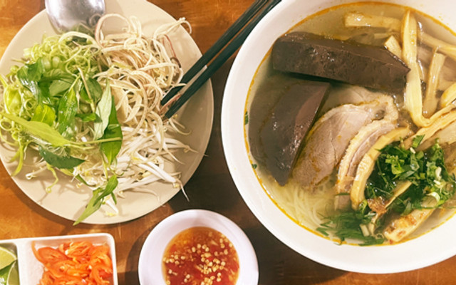 Bún Măng Vịt Cô Hằng
