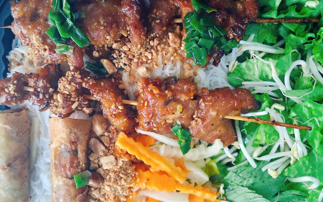 Cô Thuý - Mỳ Ý & Bún Thịt Nướng - Nguyễn Văn Khối