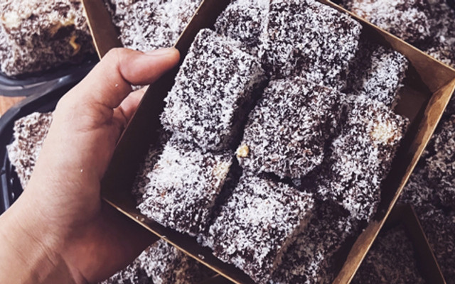 Tiệm Bánh Lamington