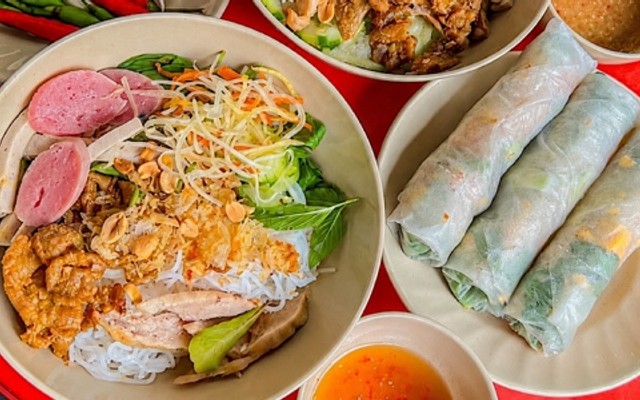 Bánh Cuốn Tây Sơn - Trạm Hít Hà - 80/12 Thới An