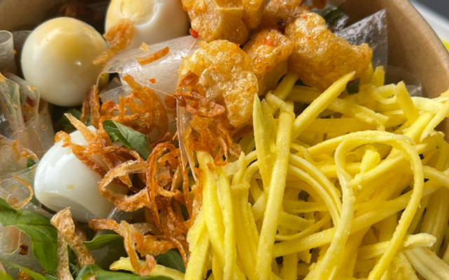 Uyên Tea & Banh Tráng Trộn