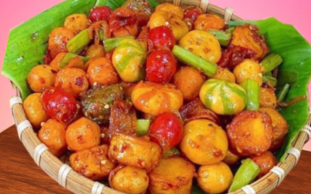 Cá Viên Chiên, Mì Trộn Indomie - Ăn Gì Cũng Được