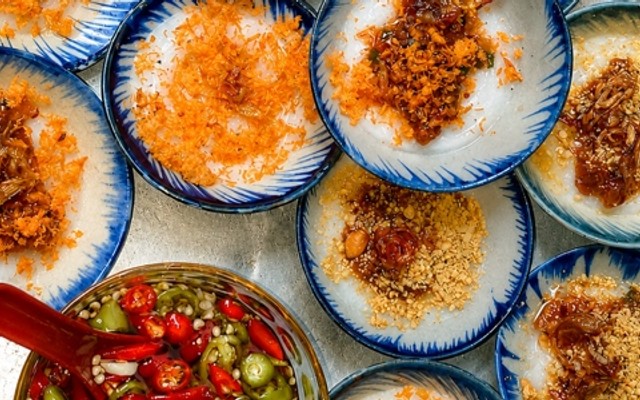 Bánh Bèo Bà Gái - Trần Cao Vân