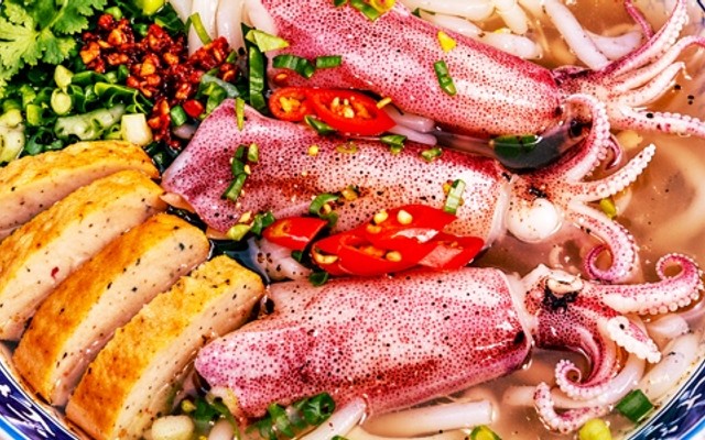 Bò né, Bò kho, Bánh canh tôm & Bánh canh mực - 55 Đinh Đạt