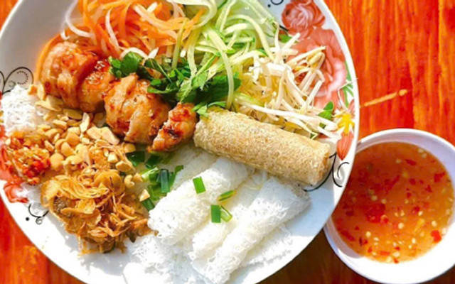 TIỆM BÚN THẦY TÁNH