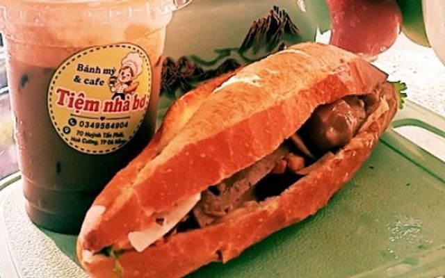 Tiệm Bánh Mỳ & Cafe Nhà Bơ