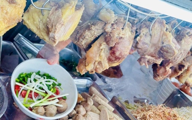 BÚN BÒ HUẾ - PHỞ PHI LONG