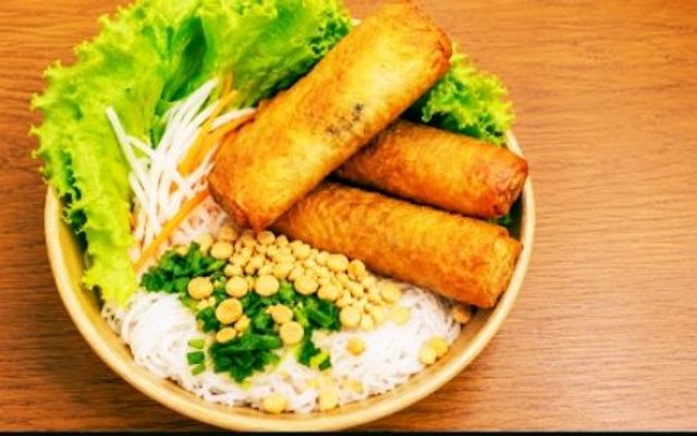 Bún Chả Giò - Ăn Vặt Cô Uyên