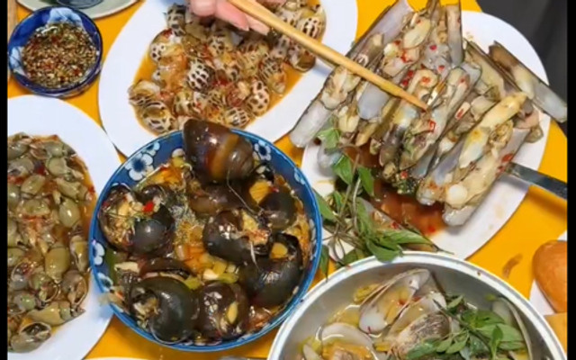 ỐC CAY HÀ NỘI - 147 PHAN ĐĂNG LƯU