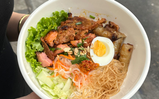 Bánh Mì & Bún Thịt Nướng - Hùng Hà