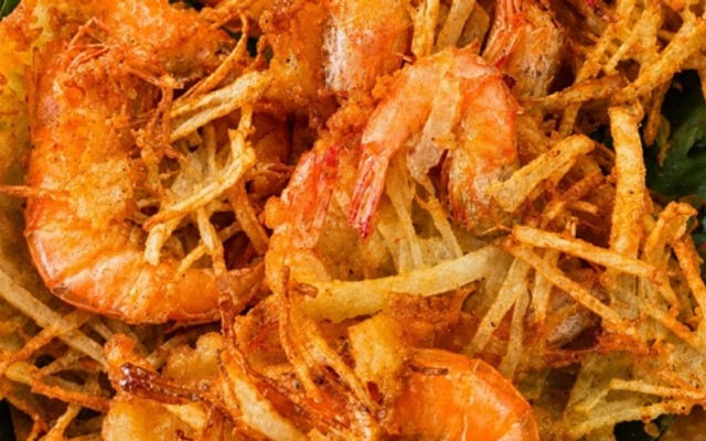 Bếp Cô Vi - Bánh Tôm Chiên Giòn & Rau Rừng