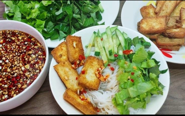 BÚN NƯỚC TƯƠNG - Cô Thanh - Nguyễn Hoàng