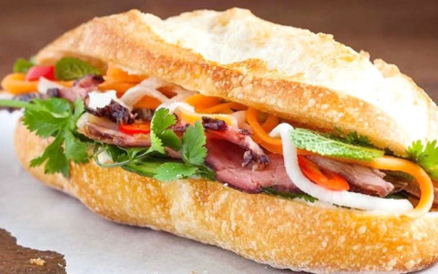 Bánh Mì Sài Gòn - 15 Tú Mỡ