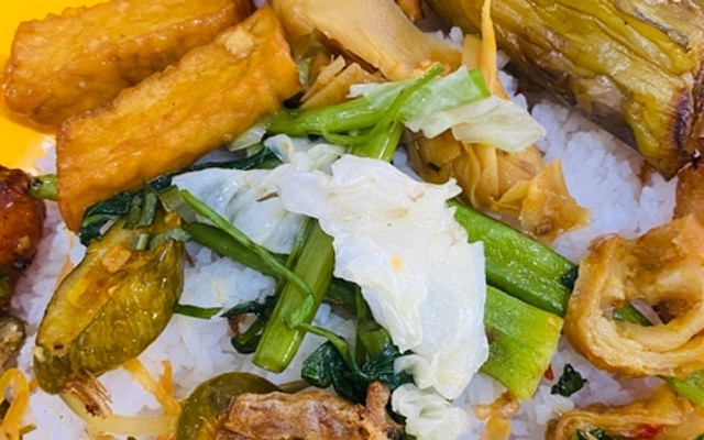 Cơm Chay Diệu Nhi - Lê Thị Trung