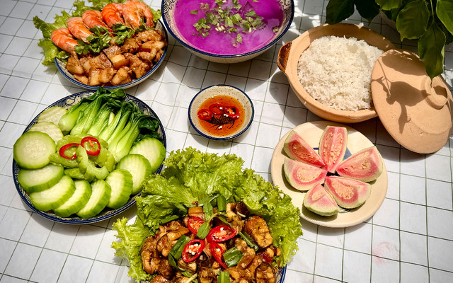 Tiệm Nhà Tỏn - Cơm Phần & Đồ Ăn Chế Biến Sẵn - Gò Dưa