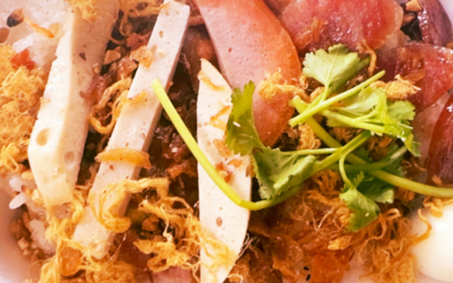 Bánh Mì & Xôi Mặn - THẢO