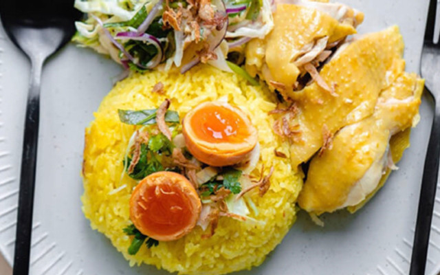 Cơm Gà Minh Châu 2