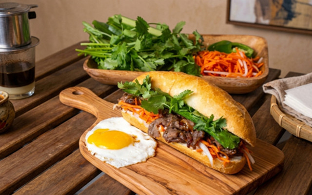 Bánh Mỳ Thịt Nướng & Đồ Ăn Nhanh - Trương Quốc Dung