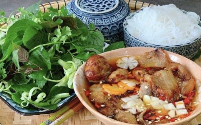 Xôi Xéo Bà Nghị & Bún Chả - 303 Bùi Xương Trạch
