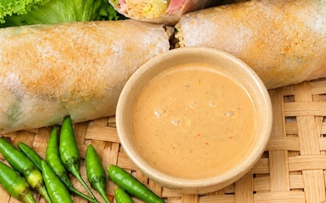 Bé Chi - Cuốn Tây Sơn & Bún Thịt Nướng