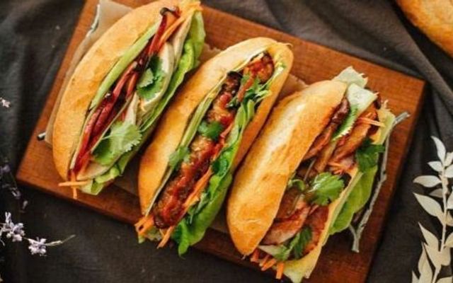 Bánh Mì Giò Chả Đức Thắng - Nguyễn Văn Lượng