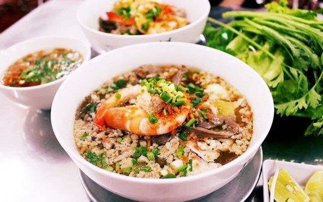 Quán Kim Lâm - Hủ Tiếu Nam Vang & Mì Hoành Thánh - Cách Mạng Tháng 8