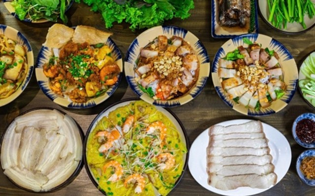Quán Món Quảng Chất - Bánh Tráng Cuốn Thịt Heo, Mì Quảng & Cao Lầu