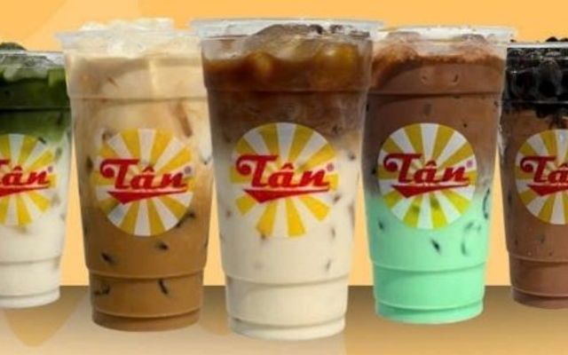Tân Cà Phê - Cà Phê, Trà Trái Cây & Bánh Mì - Quận 3, Cách Mạng Tháng 8
