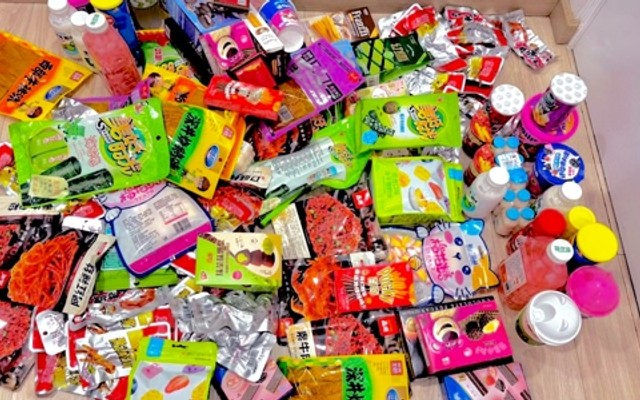 Ăn Vặt Nội Địa Trung Minimart - Thủ Khoa Huân