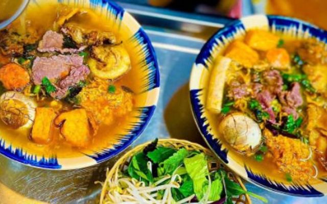 Bún Riêu Ngon - Bánh Đa Cua - 338 Hai Bà Trưng