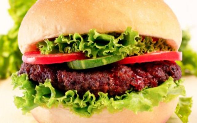 Bánh Mì Que, Hamburger & Nước Giải Khát - 146 Cách Mạng Tháng 8