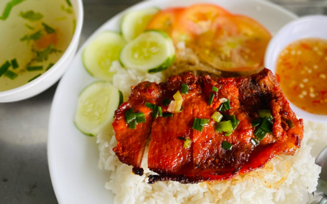 Cơm Phần - 96 Phú Lợi