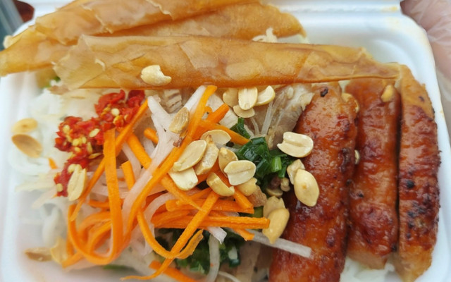 Nem Nướng Nha Trang 815 - Bún Nem Nướng, Bánh Hỏi Nem Nướng & Nem Phần - Quận 7