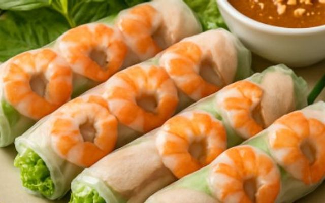Gỏi Cuốn, Chân Gà & Trà Tắc - ÚT NHUNG