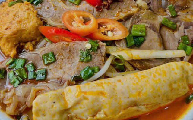 O Tú - Bún Bò Huế - Lê Tuấn Mậu