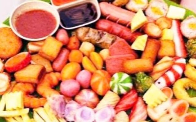Ăn Vặt Hoàng Quỳnh - Viên Chiên, Mì Trộn & Nem Lụi