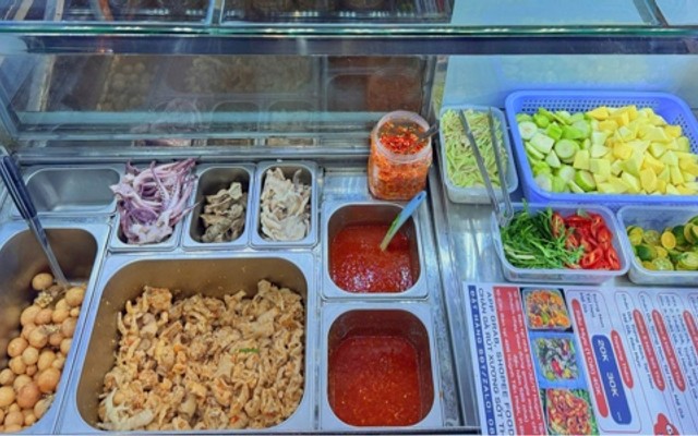 Chân Gà Rút Xương Sốt Thái Hiền Hiền