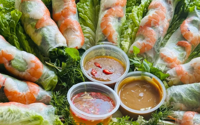 Phở Cuốn, Gỏi Cuốn & Bún Trộn - Nem Nướng Nha Trang Em Vy - Đống Đa